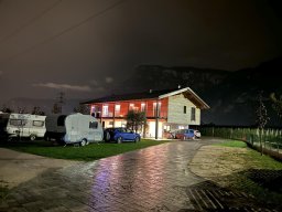 Terre d´Adige - CamperStop e Bed&amp;Breakfast Navis